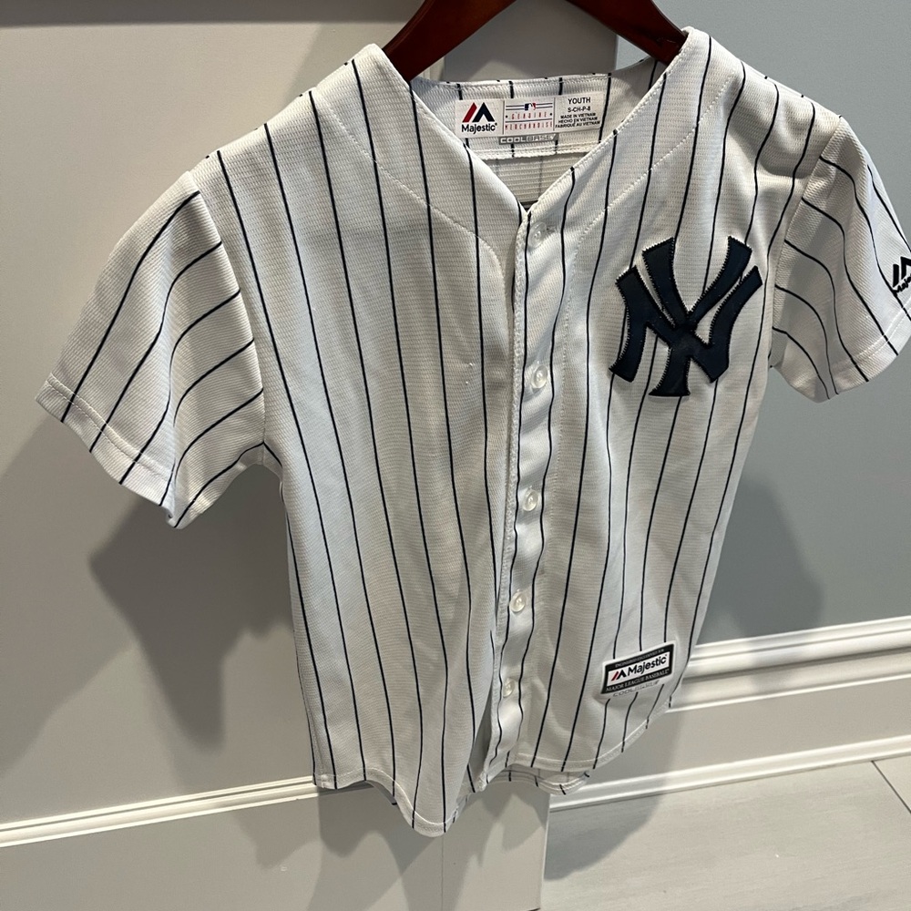 Gleyber Torres Yankee youth jersey